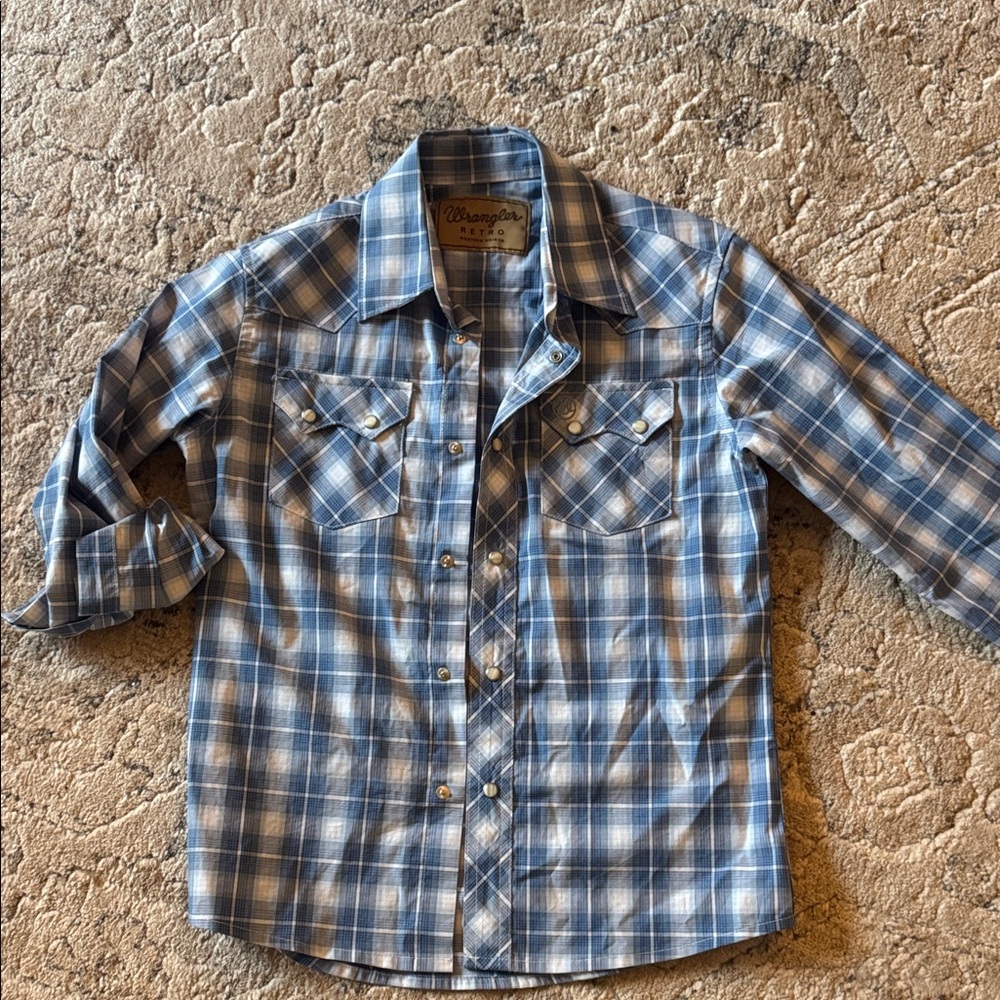 Wrangler Kids Blue and White Button Down Shirt Bundle Of 2 - Picture 2 of 11